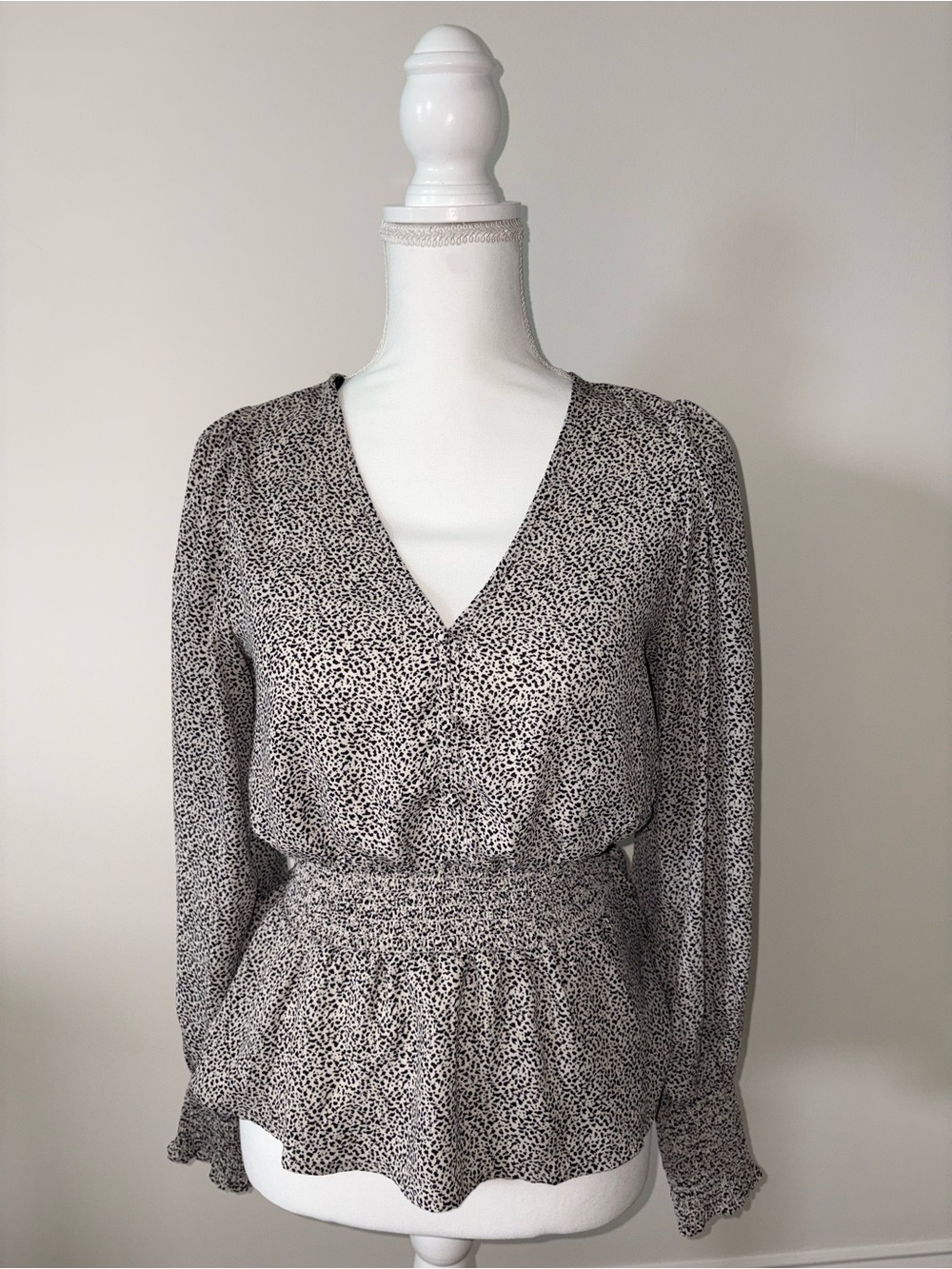 Sienna Sky Black & White Printed V-Neck Long Sleeve Peplum Dress